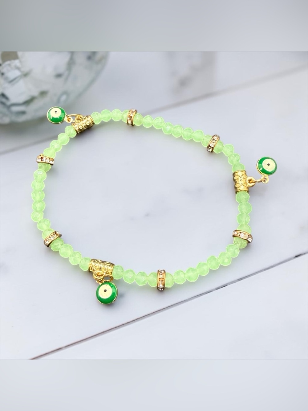 đˇď¸âźď¸5/$25đˇď¸âźď¸đGold-Tone Lime Green Beaded Evil Eye Charm Stretch Bracelet/NWOTđ